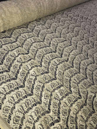 8 METRES Lace Scalloped Design Fabric Job Lot Bolt- Stone JBL134 STN
