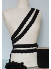 Black Scalloped Lace Trimming