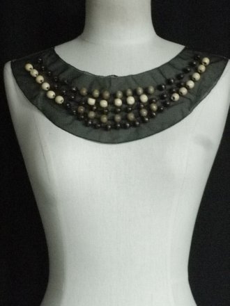 Black Wooden Beaded Round Net Neck Piece