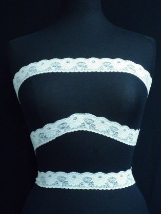 Cream Scalloped Edging Stretch Lace Trim