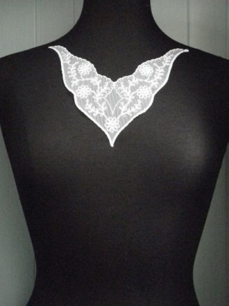 French Lace Neck Piece- Pure White EM182 WHT