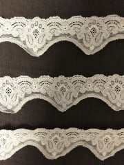 Lace Scalloped Floral Design Trim- Cream SY194 CRM