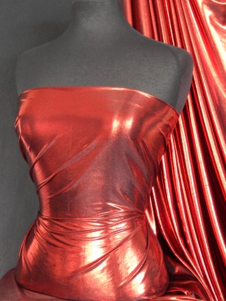 Metallic Foil Lamé Material- Red On Black Q325 RDBK