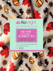No-Sew DIY Double-Sided Insulating Fleece Halloween Blanket Kit- Autumn Spice