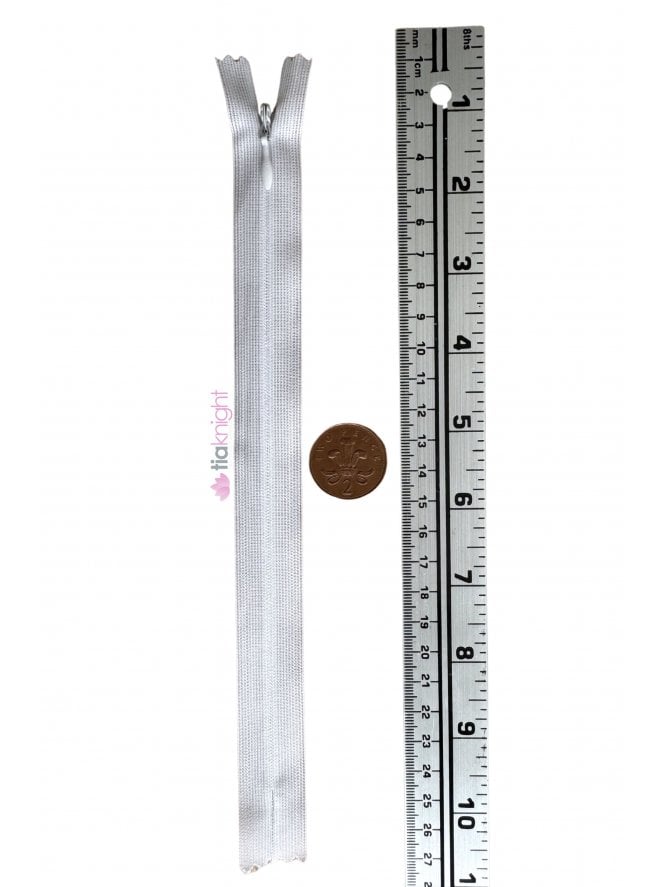 Nylon Zip 9" Inch Closed End Zipper- White