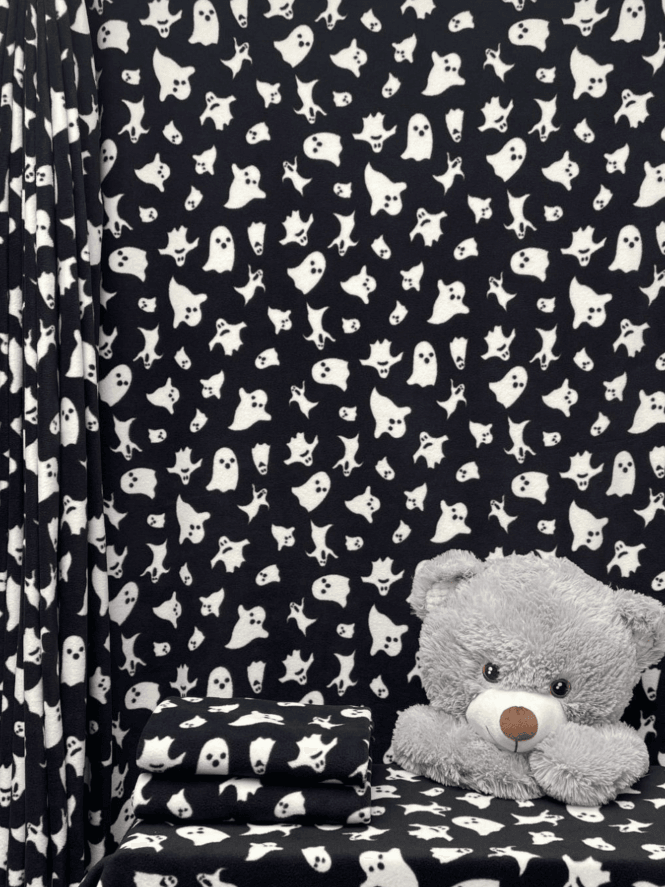 Polar Fleece Anti Pill Washable Soft Fabric- Scream Ghosts SQ899 BKWHT