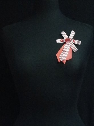Red/White Striped Ribbon Brooch