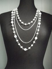 Silver/Pearl Beaded Chain Necklace