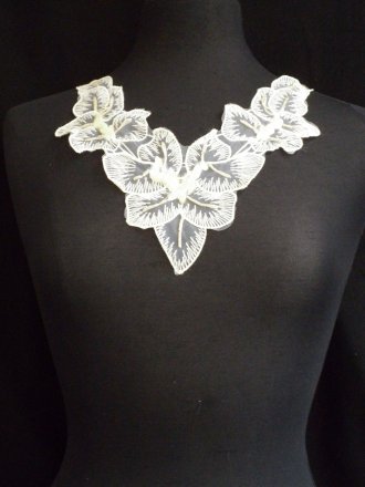Vanilla Cream Flower Sequin Neck Piece